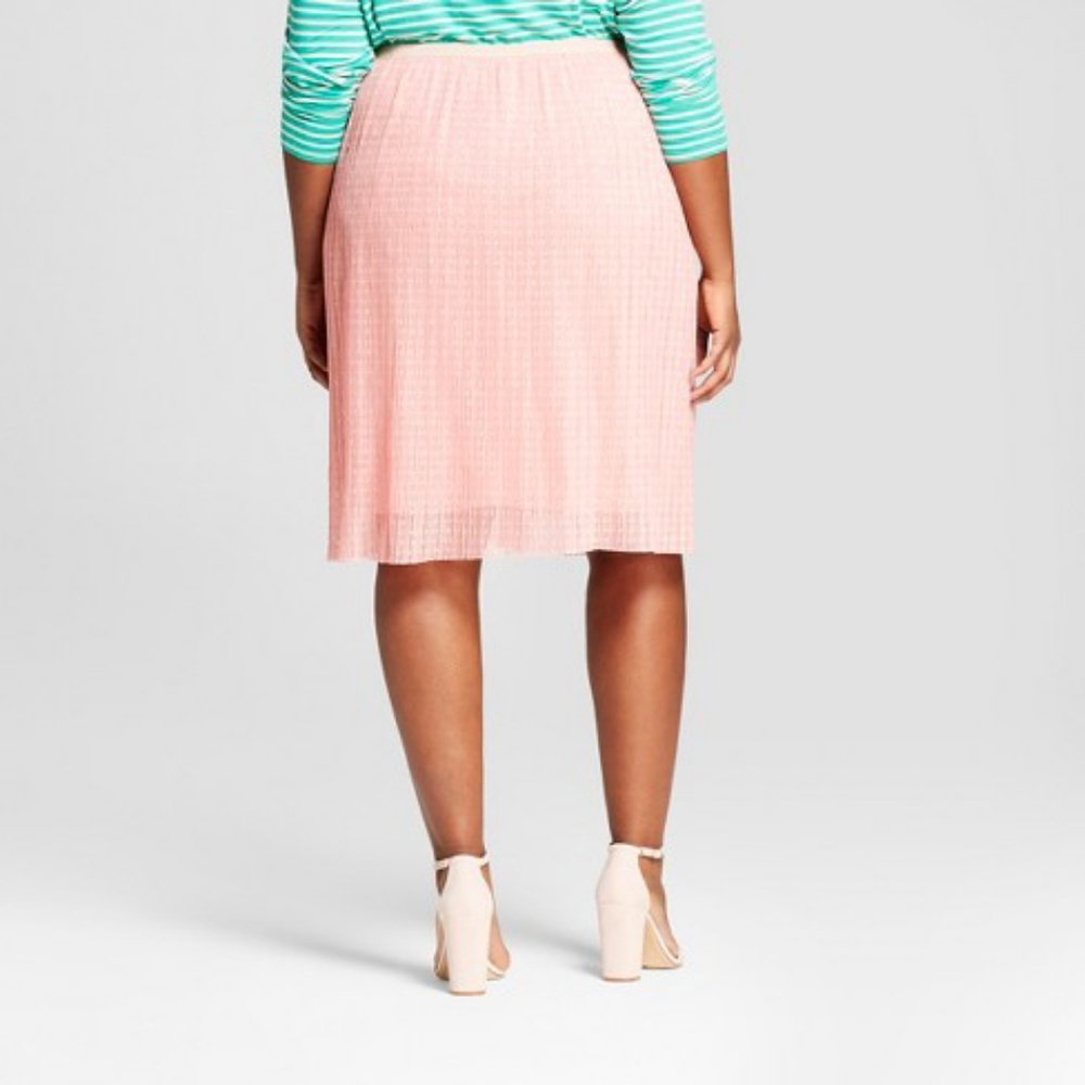 Textured mesh midi skirt